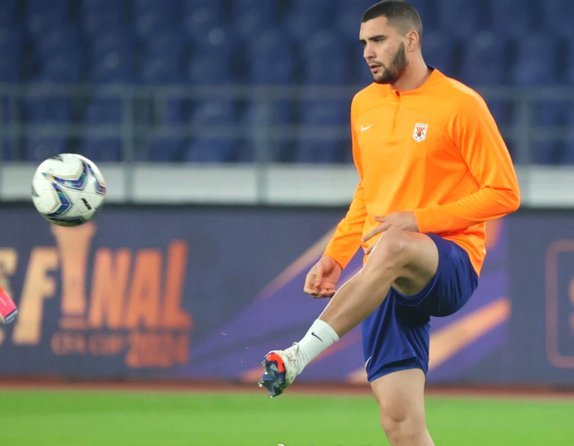 泰山队外教内斗致冬训失败