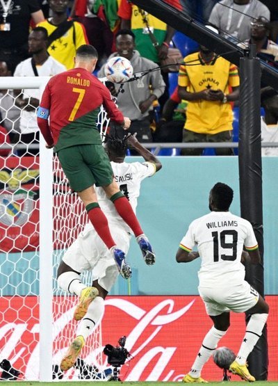 蒂亚戈单刀赴险 海文神扑救险