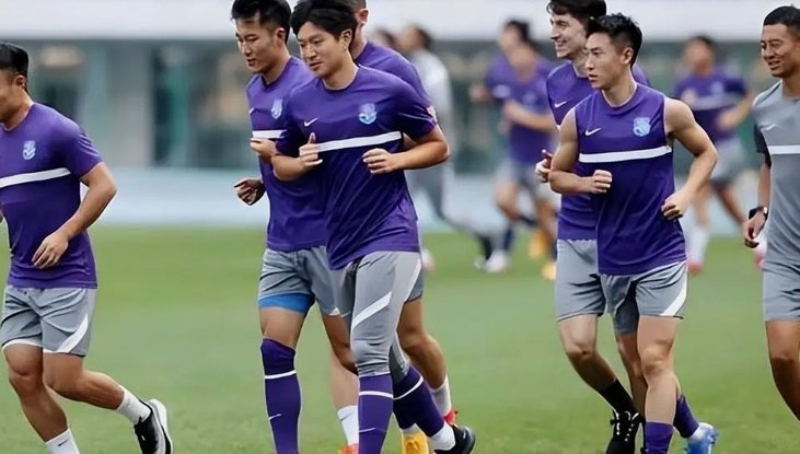 科尔多瓦破门！VAR介入后示意有效！津门虎1-0英博