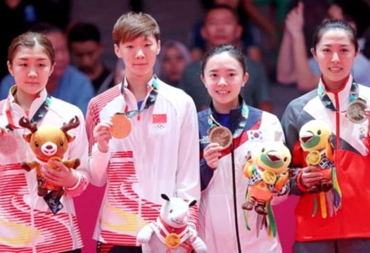 包揽金银牌！王曦雨2-1伊埃拉，与张帅会师亚运网球女单决赛